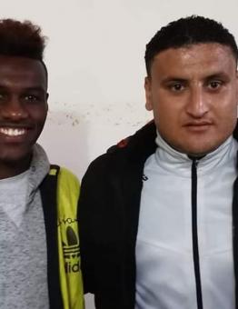 اللاعب ماجد بريك على اليسار